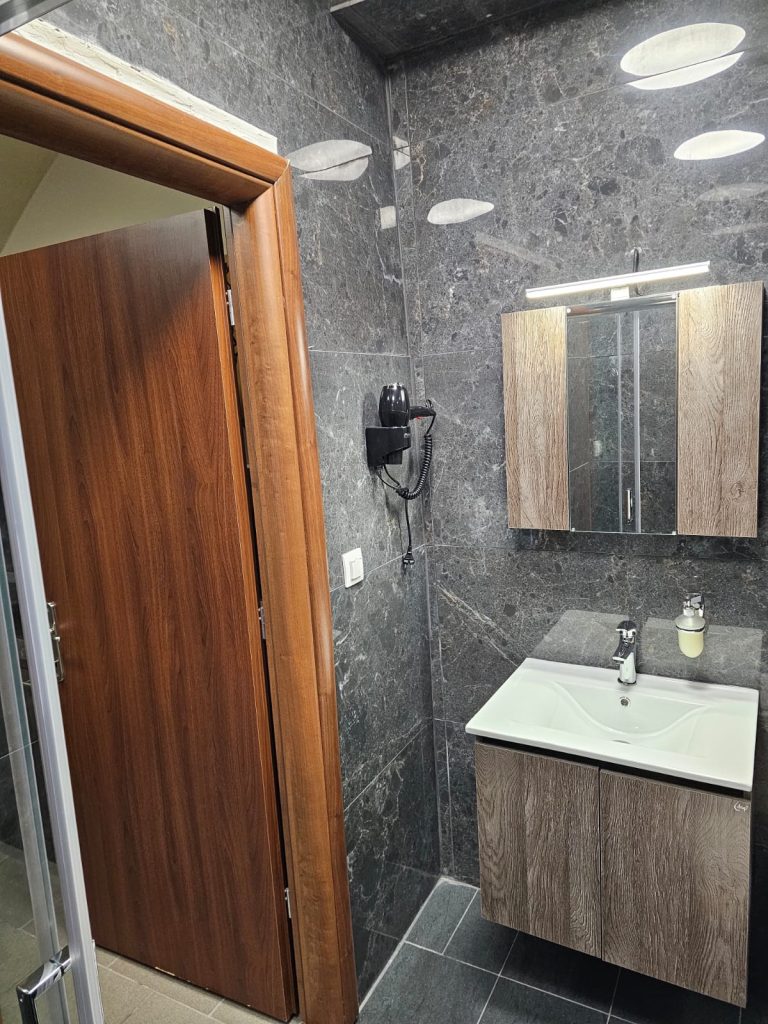 Chous Apartment – isogio