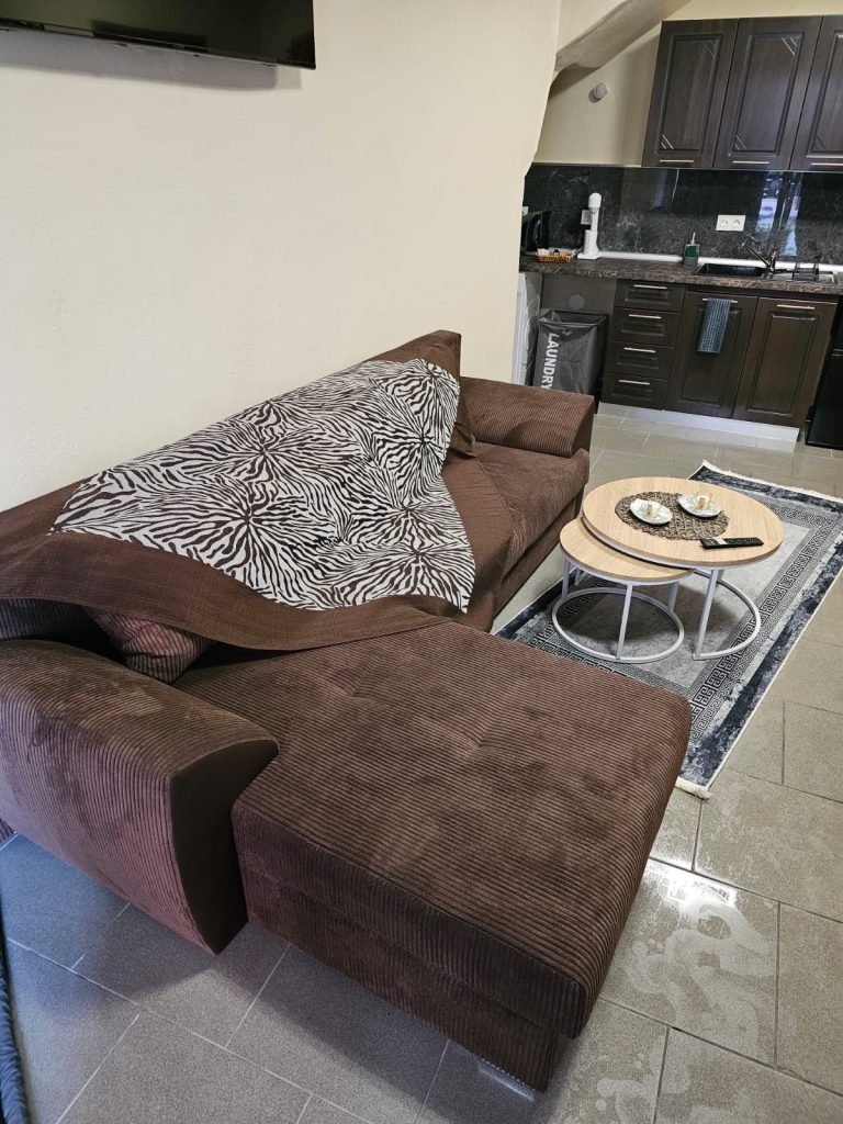 Chous Apartment – isogio