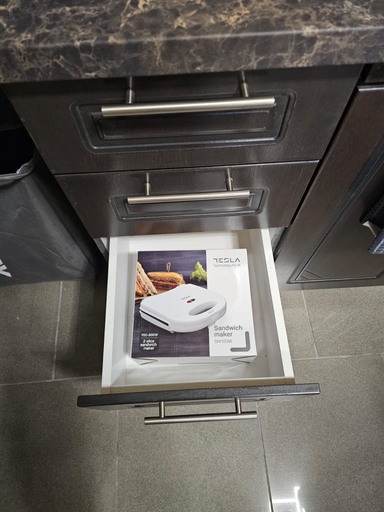 Chous Apartment – isogio