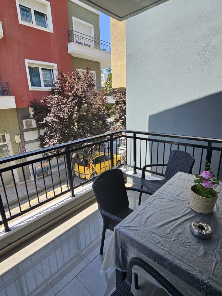 Chous Apartment – 1o orofos