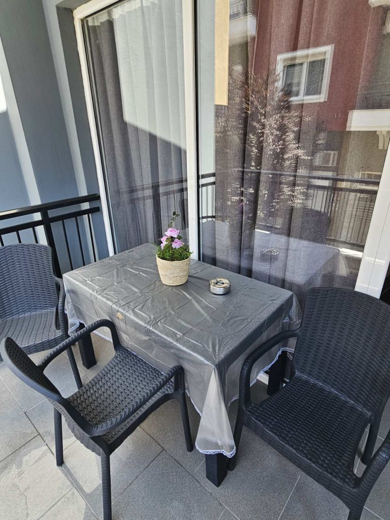 Chous Apartment – 1o orofos