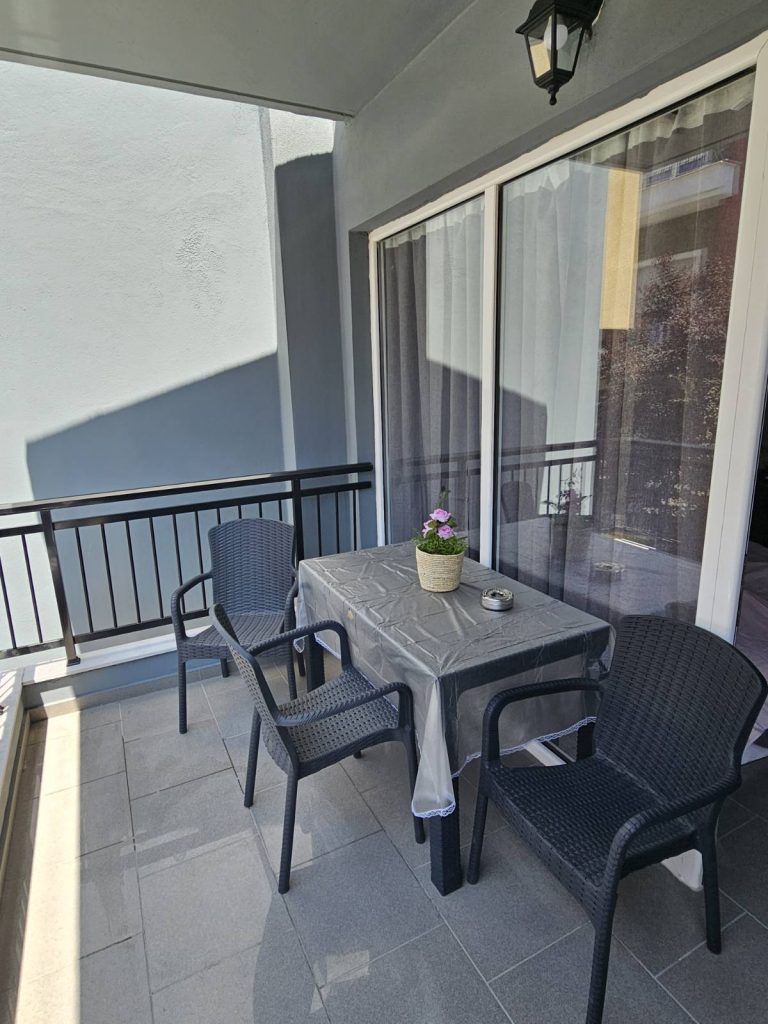 Chous Apartment – 1o orofos
