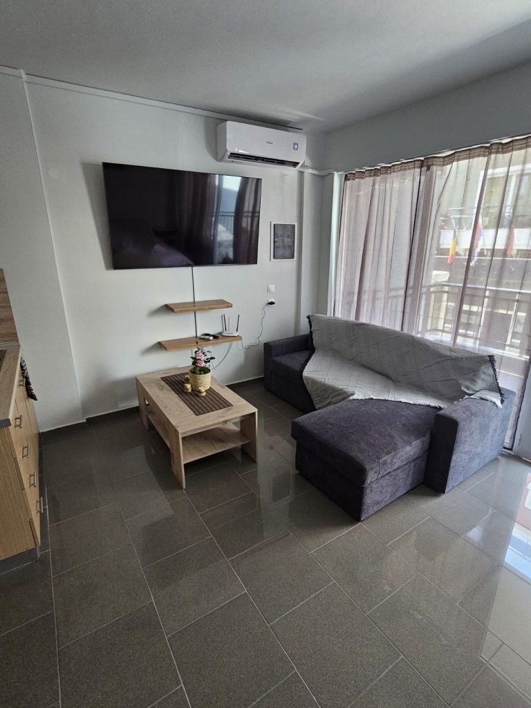 Chous Apartment – 1o orofos